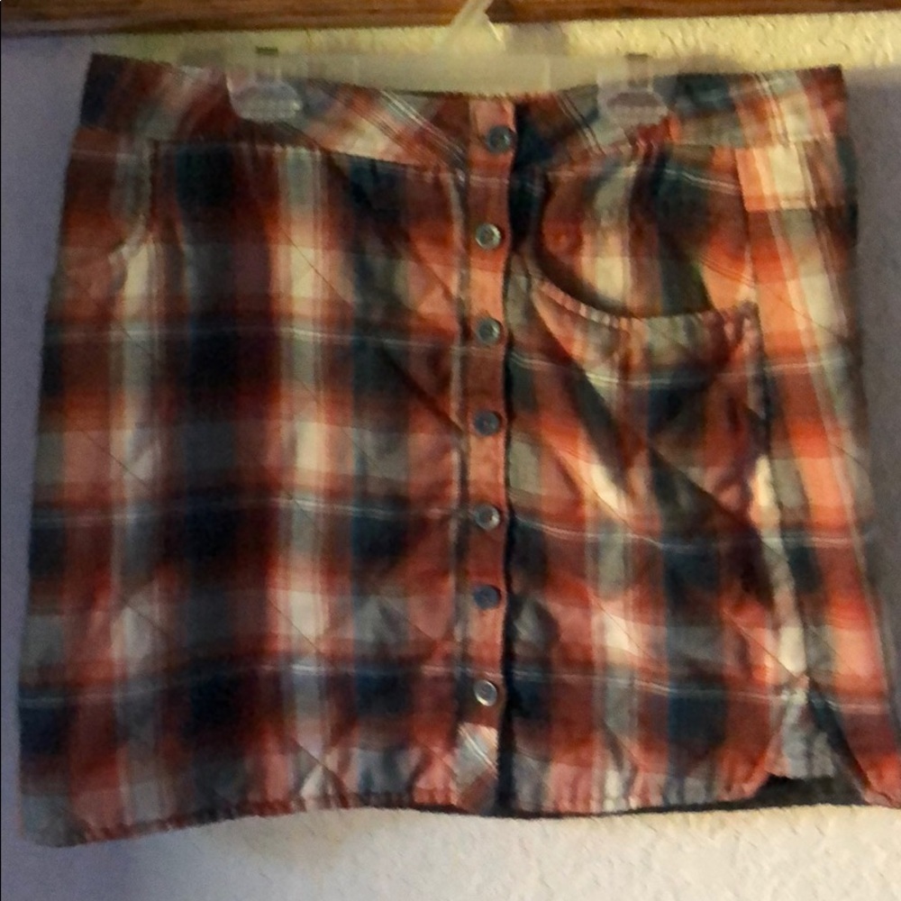 Horny toad REI size 8 flannel lskirt